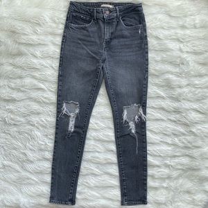 Levi’s | 721 High Rise Skinny Jeans